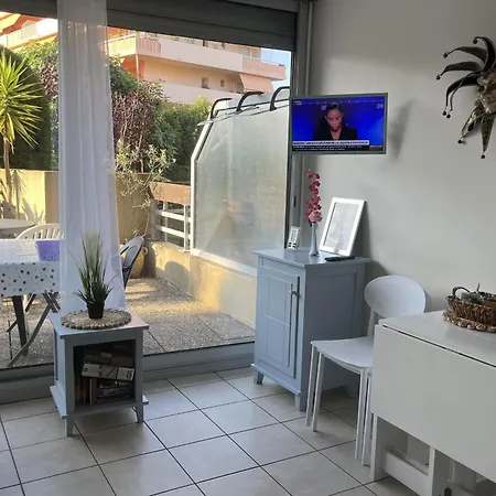 Beautiful For 4 Close To The Apartman *